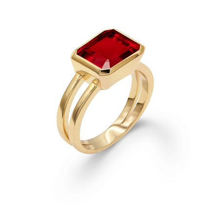 Warren Horizontal Garnet Ring in 14k Gold (January)