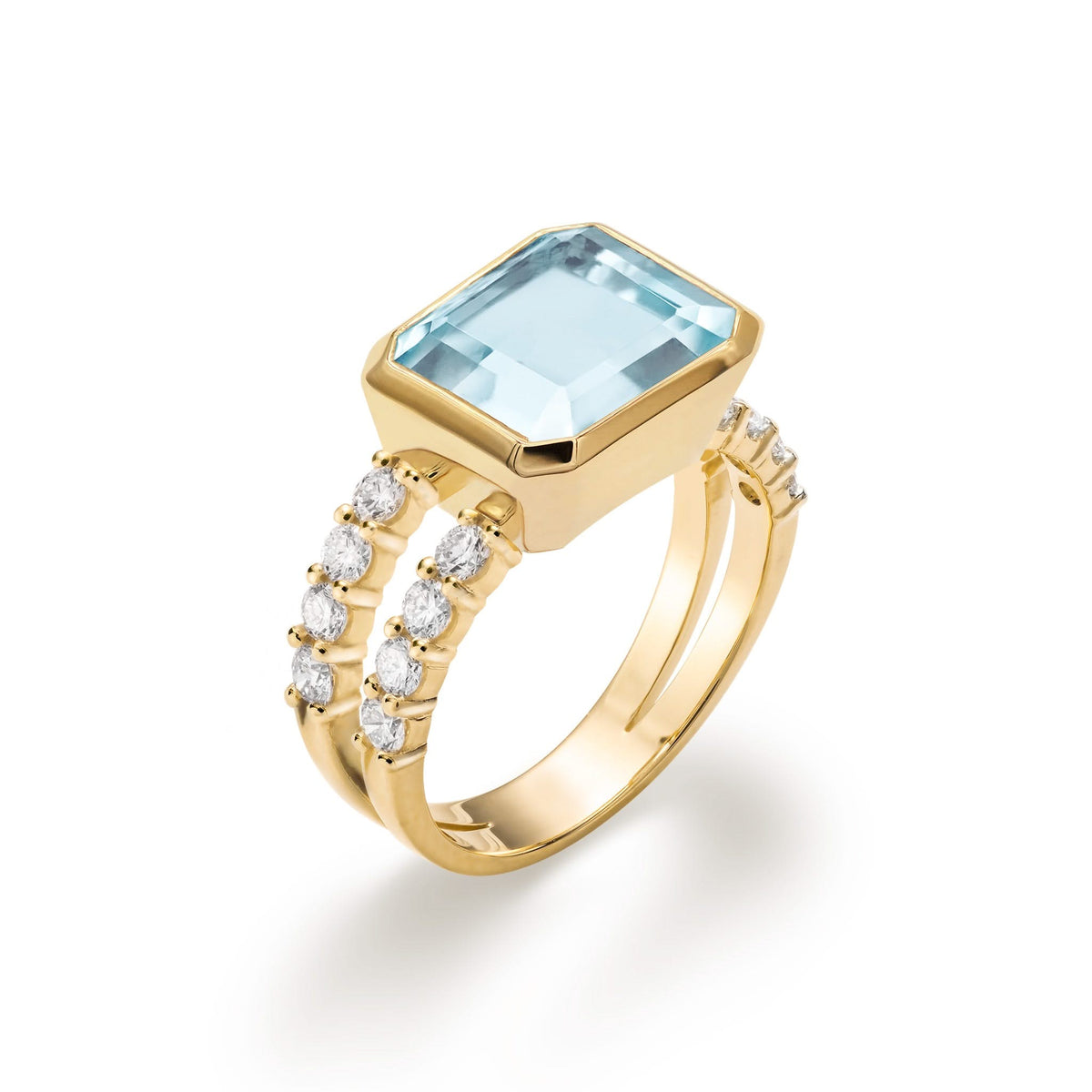 Warren Horizontal Nantucket Blue Topaz Ring with Diamonds in 14k Gold (December)