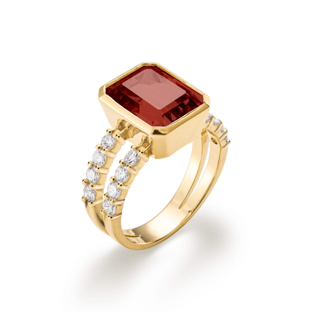 Warren Vertical Garnet Ring with Diamonds in 14k Gold (January)