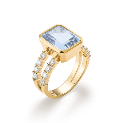 Warren Vertical Aquamarine Ring with Diamonds in 14k Gold (March)