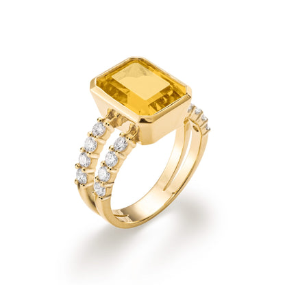 Warren Vertical Citrine Ring with Diamonds in 14k Gold (November)
