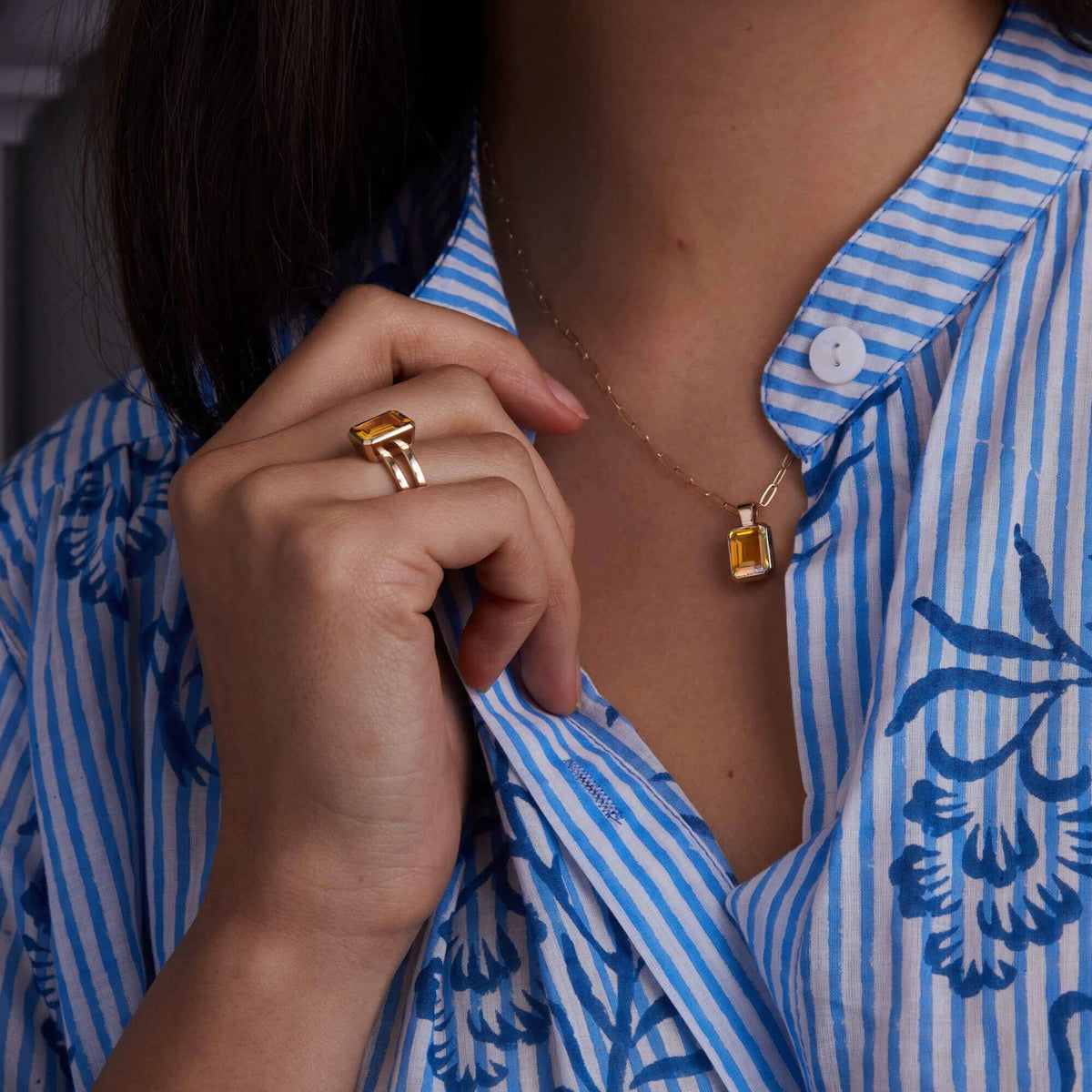 Warren Vertical Citrine Ring in 14k Gold (November)