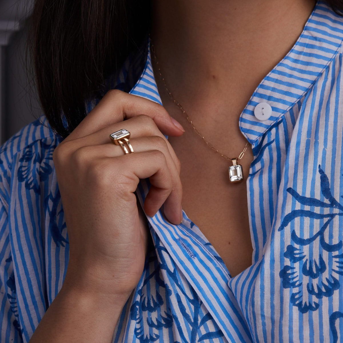 Warren Vertical White Topaz Ring in 14k Gold (April)