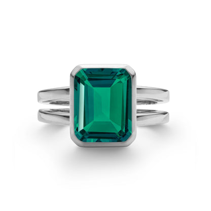 Warren Vertical Emerald Ring in 14k Gold (May)
