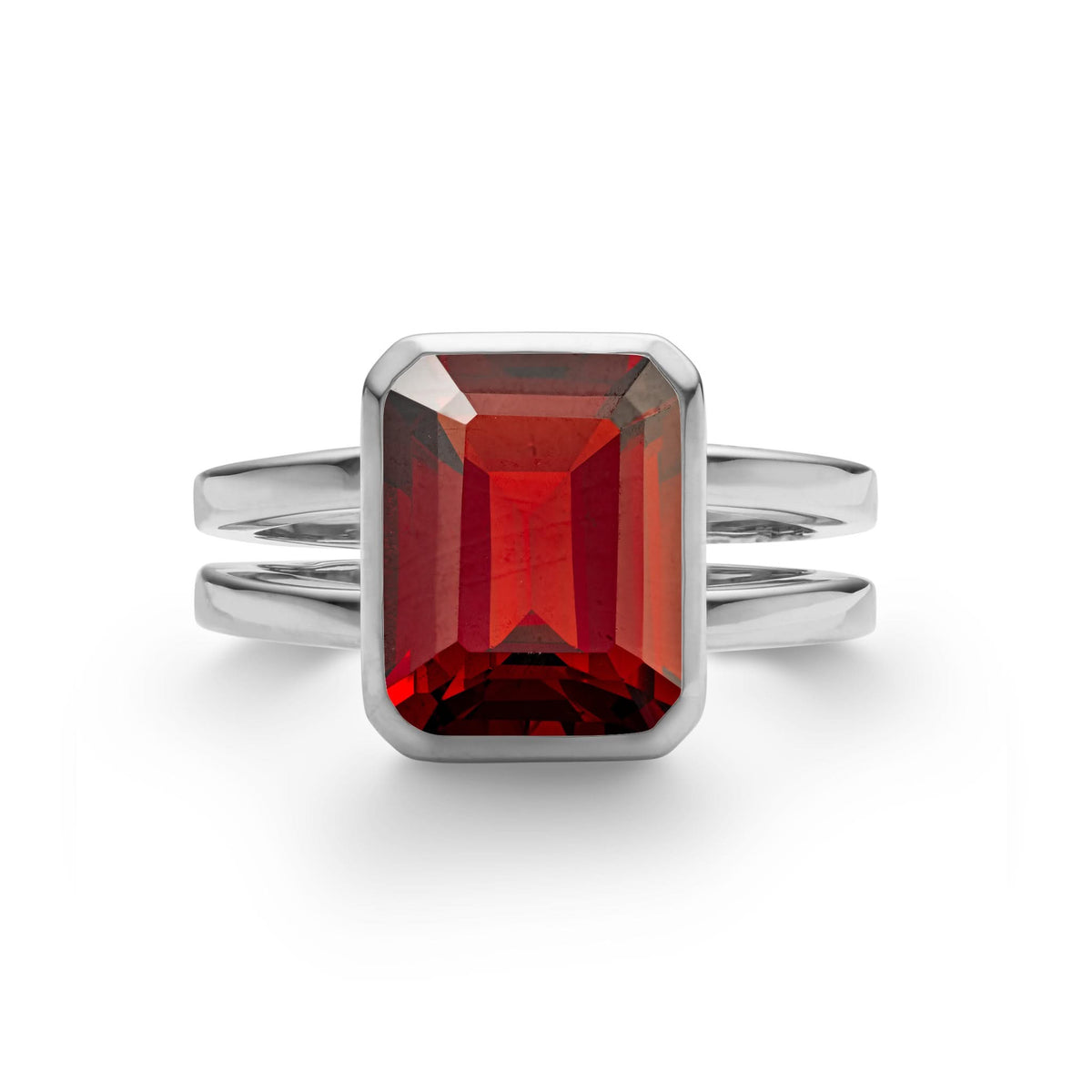 Warren Vertical Garnet Ring in 14k Gold (January)