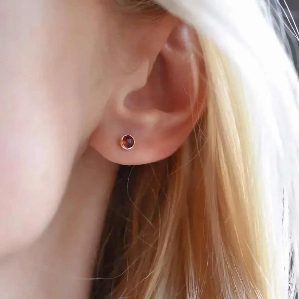 Petite Garnet Stud Earrings in 14k Gold (January)