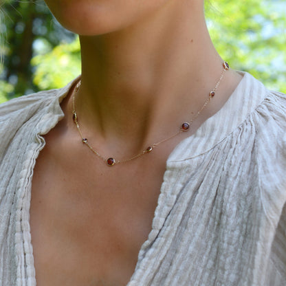 Bayberry Grand & Petite 11 Stone Necklace in 14k Gold