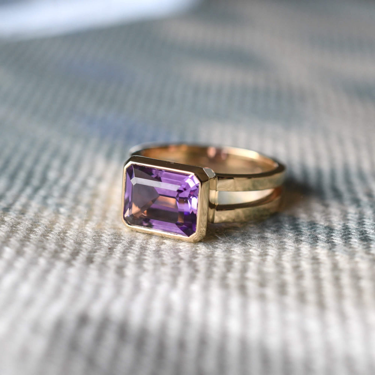 Warren Horizontal Amethyst Ring in 14k Gold (February)