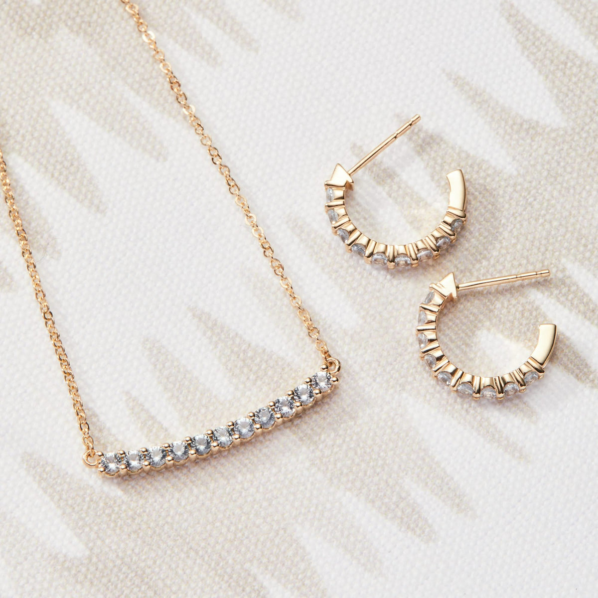 Rosecliff Aquamarine Bar Necklace and Huggie Hoop Earrings Set in 14k Gold (March)