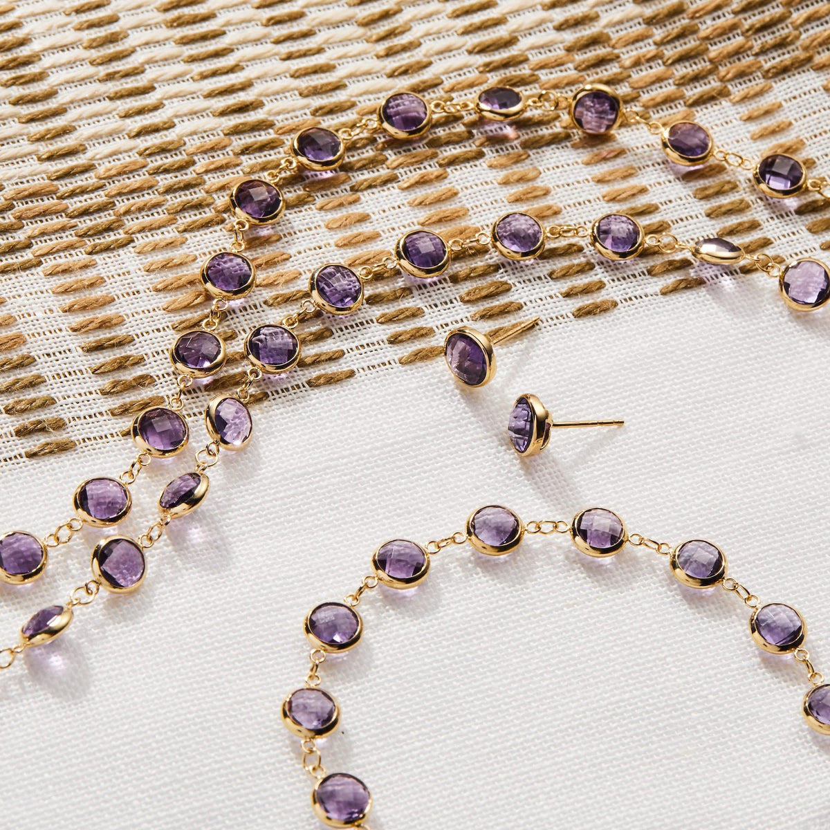 Newport Grand Amethyst Bracelet in 14k Gold (February)