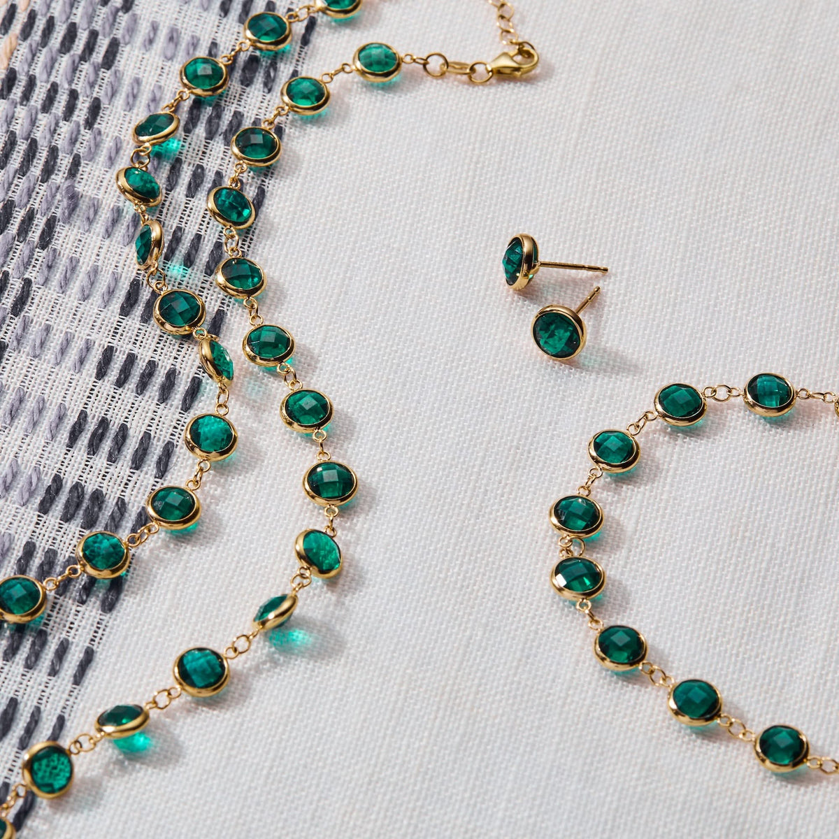 Newport Grand Emerald Bracelet in 14k Gold (May)
