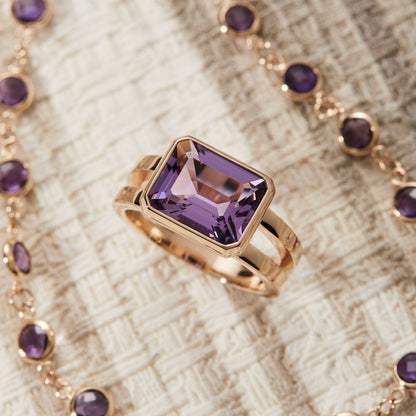 Warren Horizontal Amethyst Ring in 14k Gold (February)