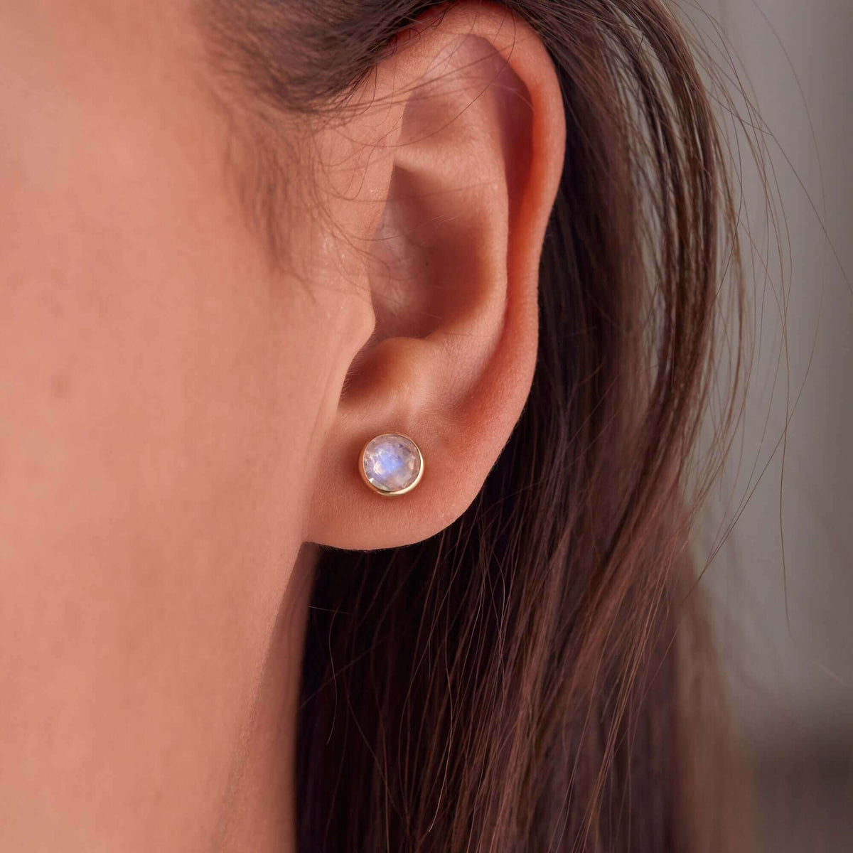 Grand Moonstone Stud Earrings in 14k Gold (June)