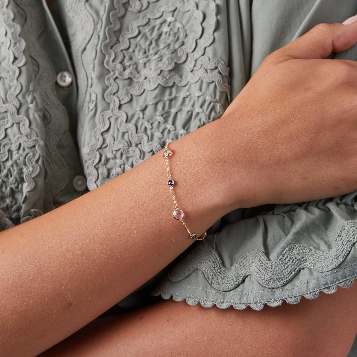 Bayberry Grand & Petite 7 Birthstone Bracelet in 14k Gold