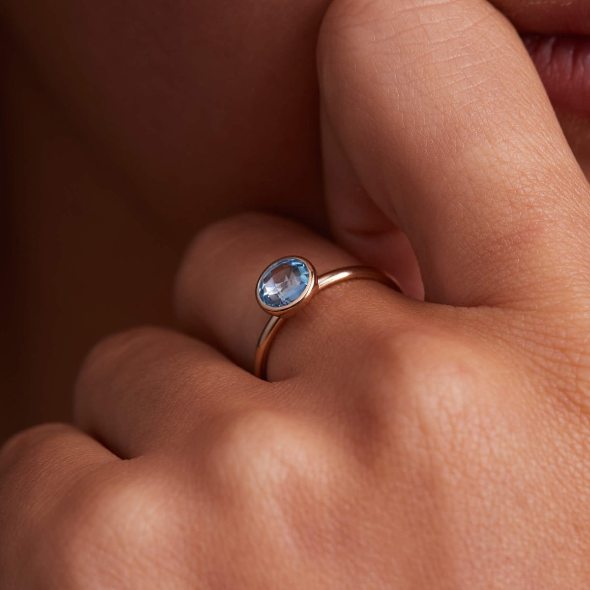 Grand Birthstone Ring in 14k Gold