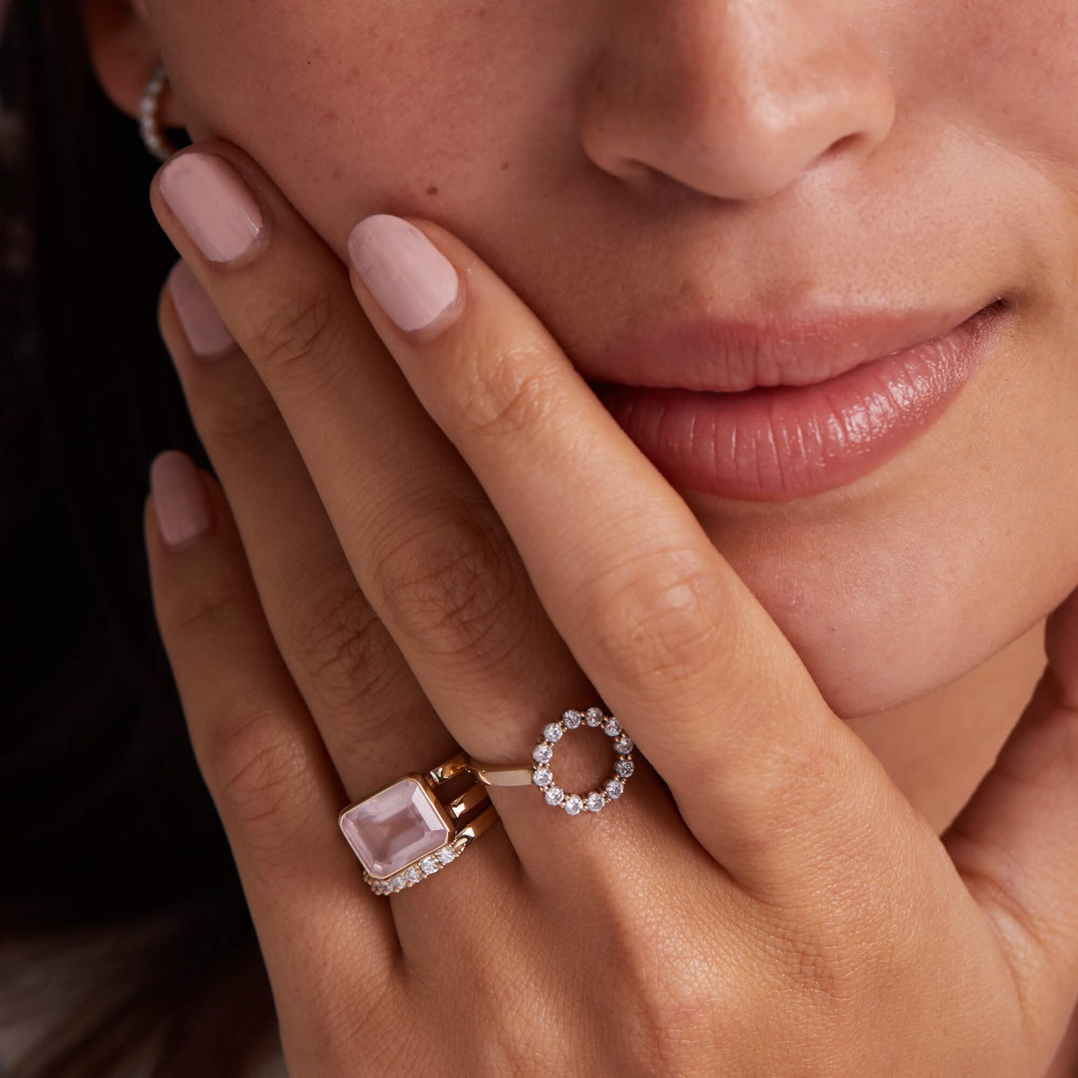 Rosecliff Small Circle Diamond Ring in 14k Gold (April)