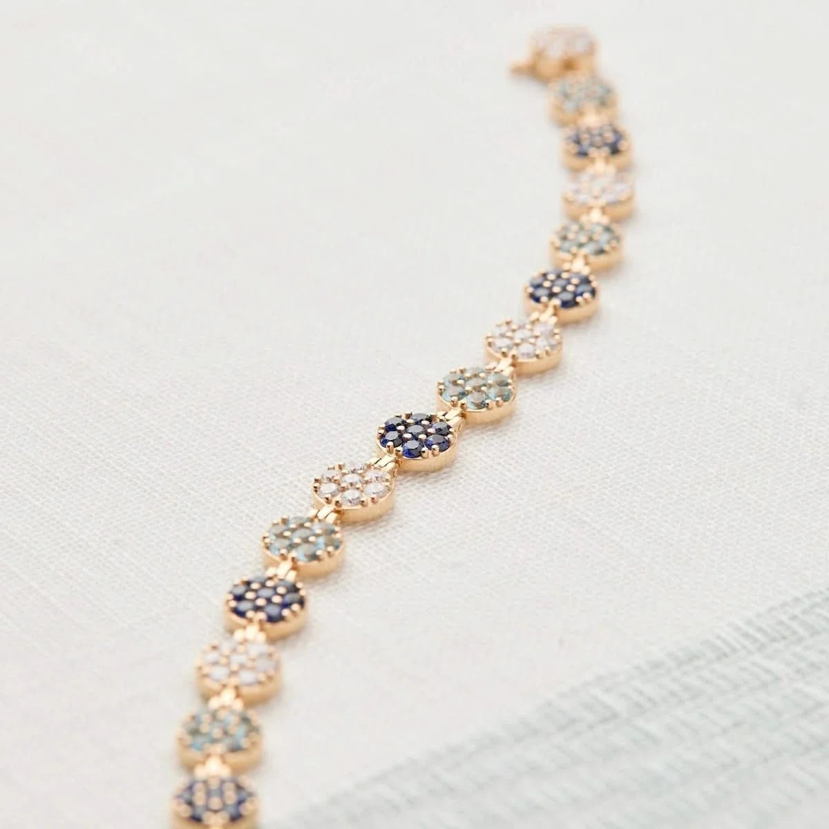Rosecliff Tennis Bracelet in 14k Gold