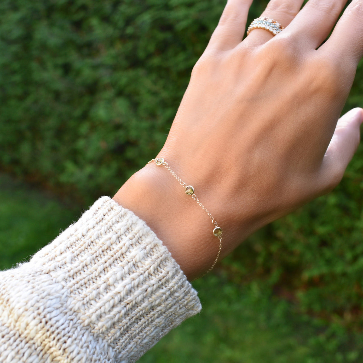 Bayberry 3 Peridot Bracelet in 14k Gold (August)