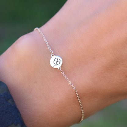 Clover Disc Bracelet in 14k Gold