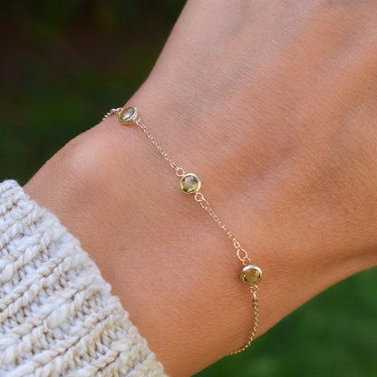 Bayberry 3 Peridot Bracelet in 14k Gold (August)