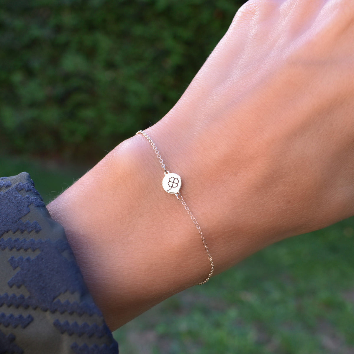 Clover Disc Bracelet in 14k Gold