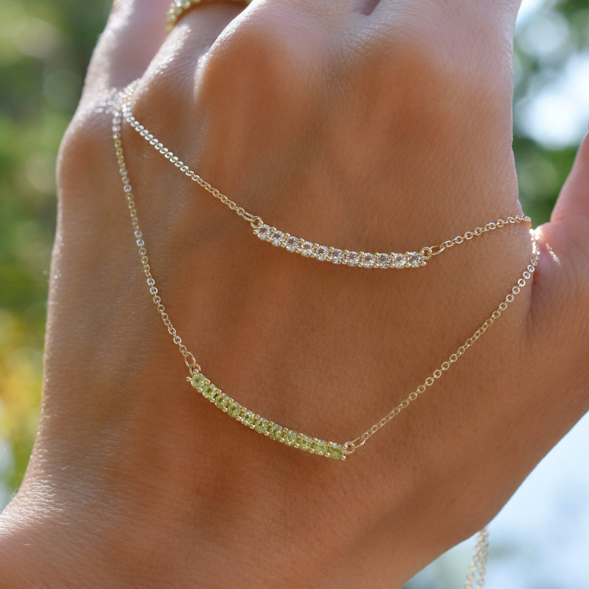 Rosecliff Peridot Bar Necklace in 14k Gold (August)