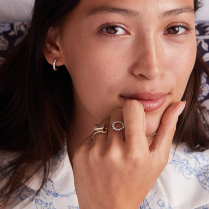 Rosecliff Small Circle Birthstone Ring in 14k Gold
