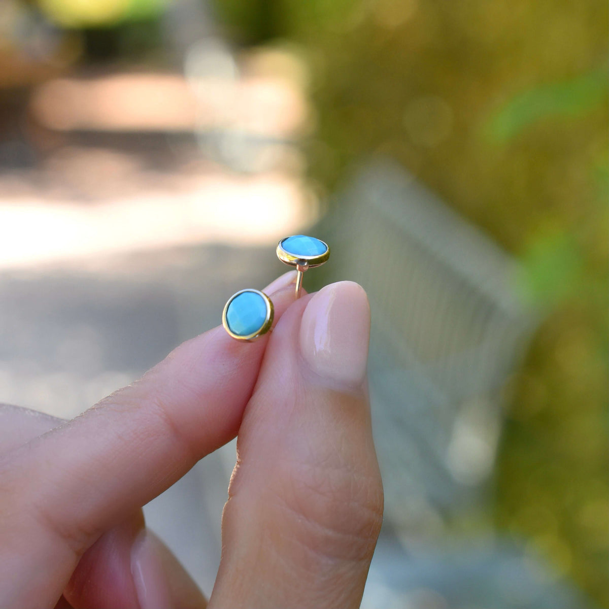 Grand Turquoise Stud Earrings in 14k Gold (December)